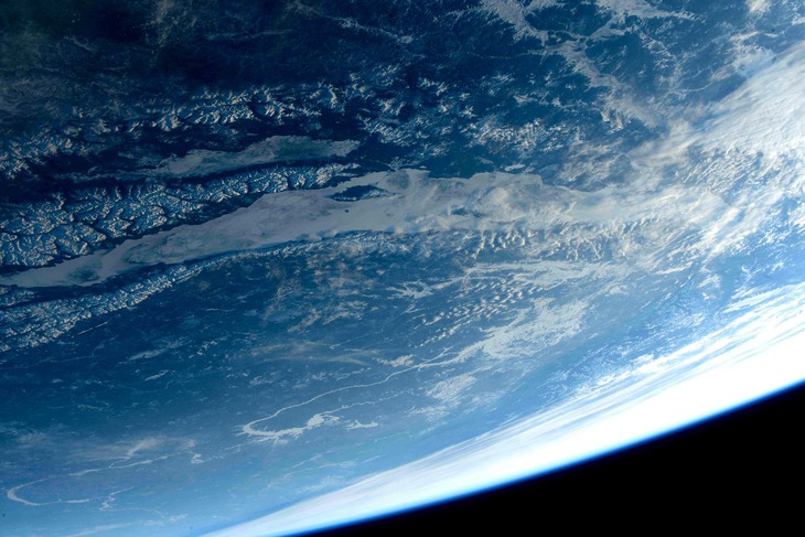 Байкал из космоса. Фото Александра Горбунова из телеграм-канала Роскосмоса
