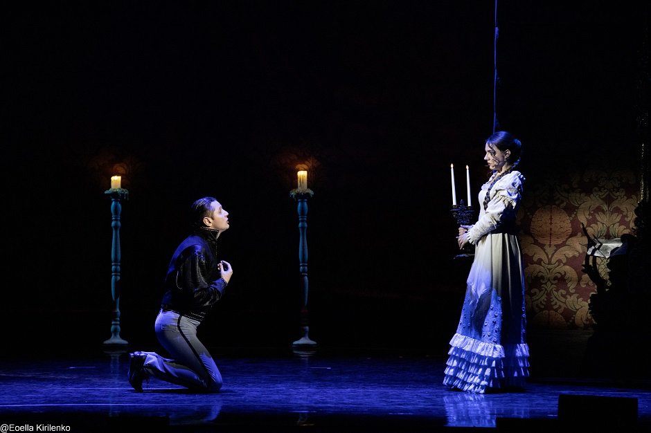 Спектакль «Горе от ума». Фото пресс-службы Иркутского музтеатра