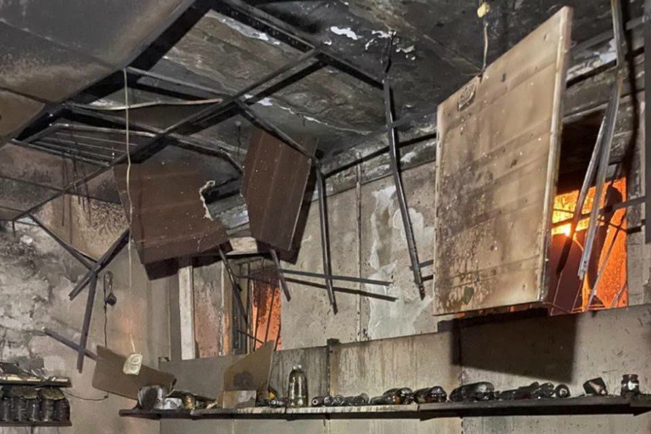 Пожар в магазине на Новаторов. Фото пресс-службы ГУ МЧС по Иркутской области