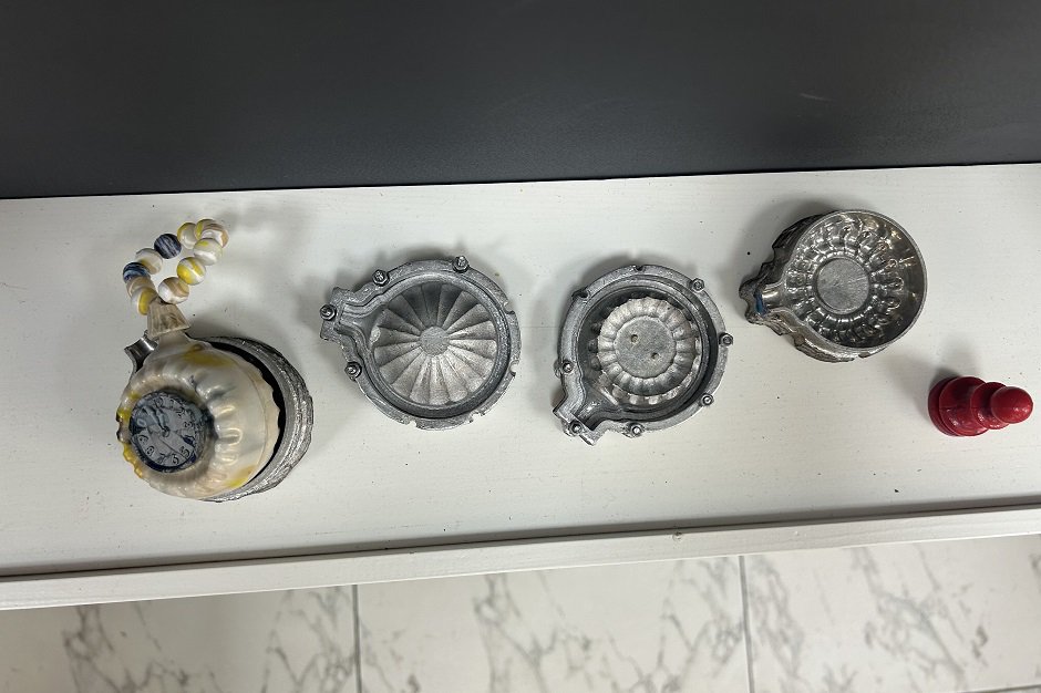 Пресс-формы для создания елочной игрушки