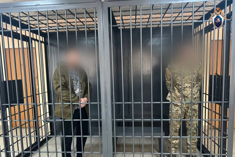 Обвиняемые мужчины. Фото пресс-службы СУ СК России по Иркутской области