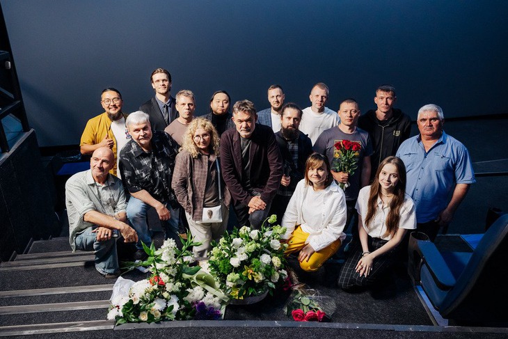 Участники съемок и Юрий Дорохин