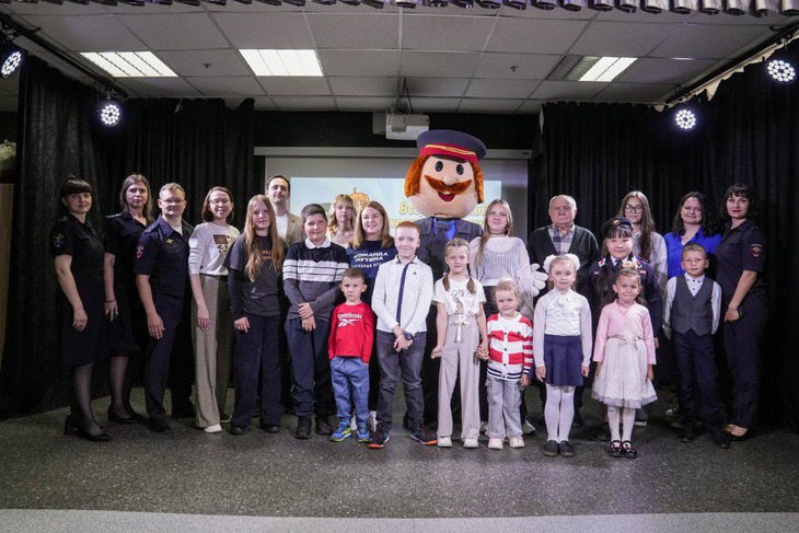 Церемония награждения. Фото пресс-службы ГУ МВД по Иркутской области