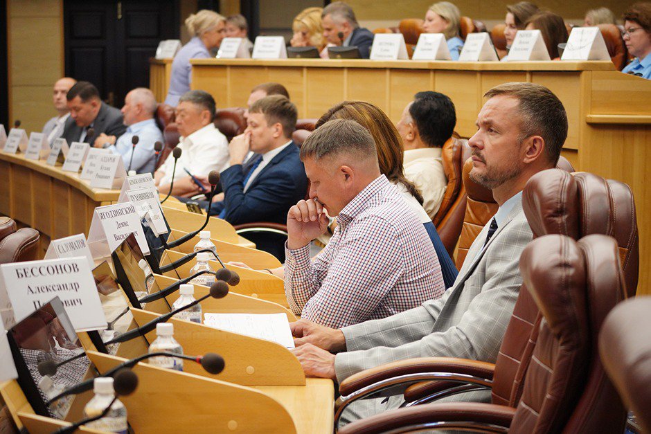 Заседание Общественного совета при ЗС. Фото IRK.ru