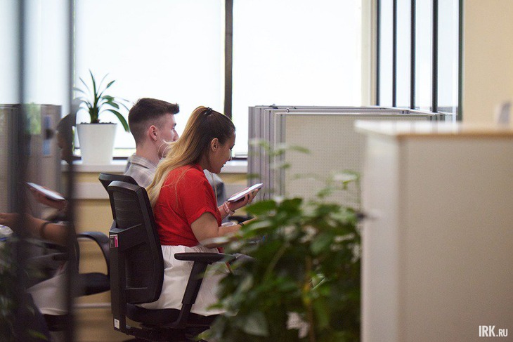 Сотрудники контактного центра Т2. Фото Маргариты Романовой, IRK.ru