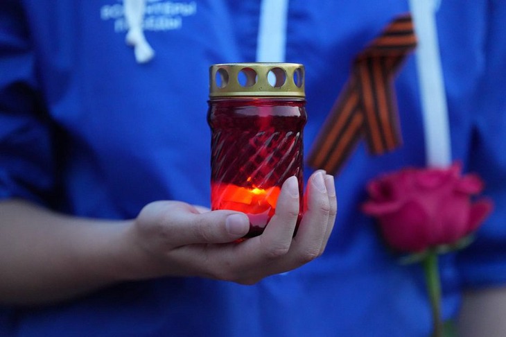 Свеча. Фото пресс-службы правительства Иркутской области