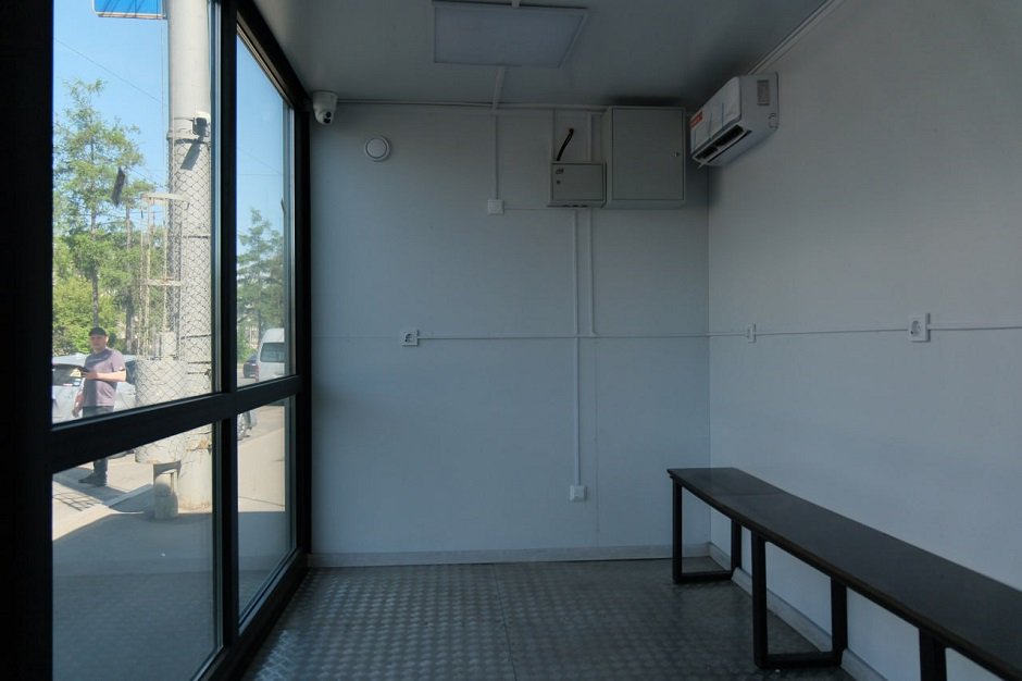 Остановочный павильон. Фото пресс-службы администрации Иркутска