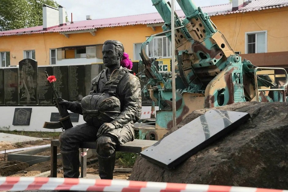 Создание мемориала. Фото пресс-службы правительства Иркутской области