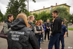 Опрос свидетеля. Фото Алексея Литвинцева