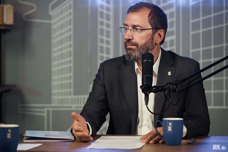 Александр Ведерников