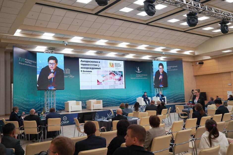 На форуме прошла практическая часть – мастер-классы «Живая хирургия»