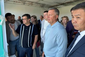 Рабочая поездка Игоря Кобзева. Фото пресс-службы правительства Иркутской области