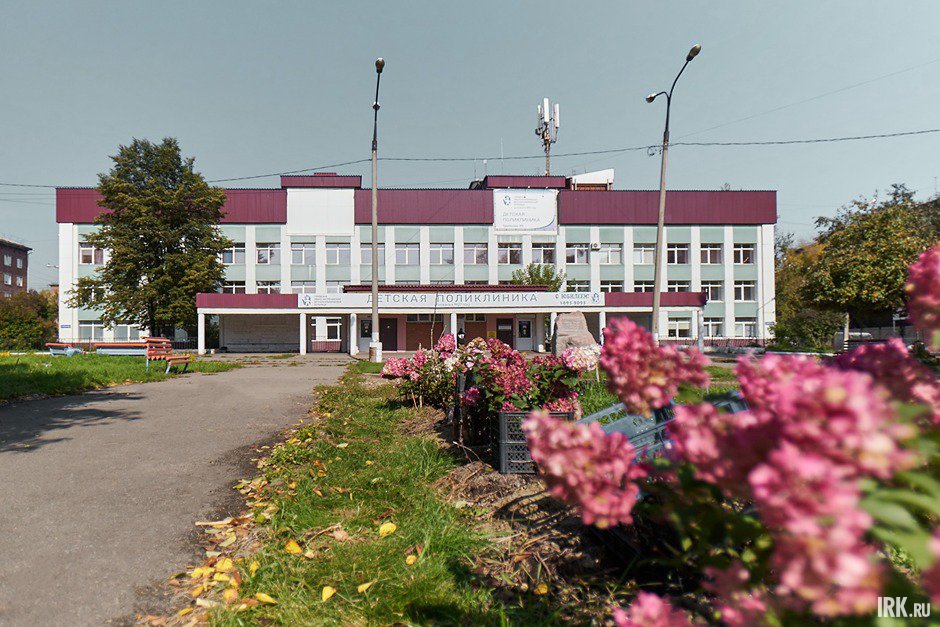 Озеленение территории поликлиники