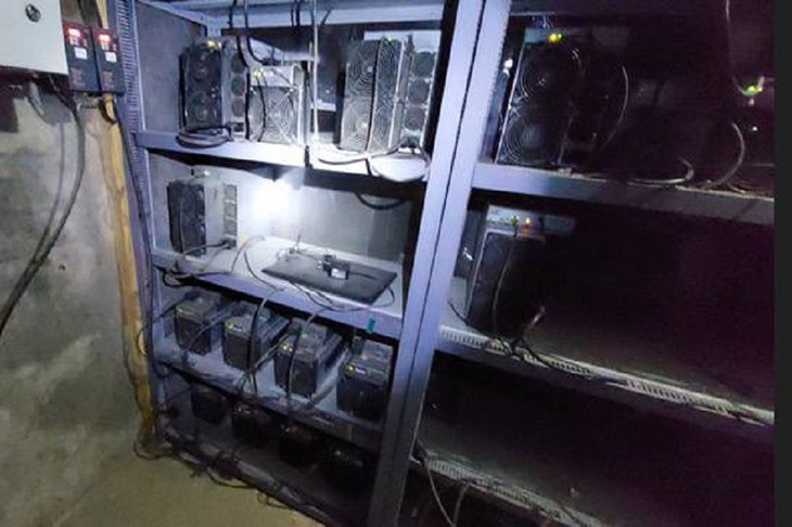 Оборудование для майнинга. Фото пресс-службы «Иркутскэнергосбыт»