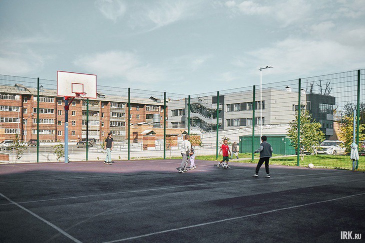 Спортивная площадка