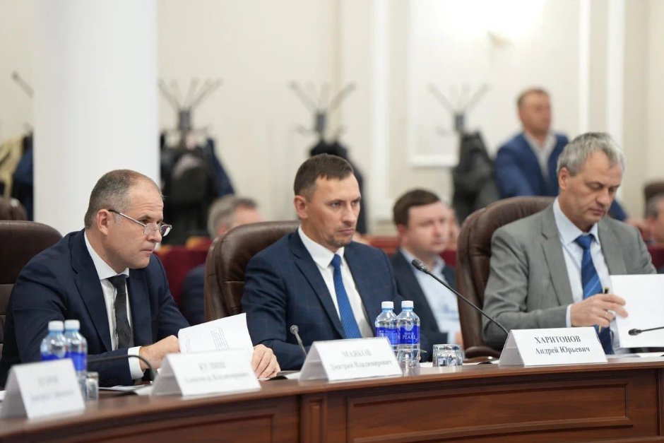 Участники совещания Фото пресс-службы правительства Иркутской области