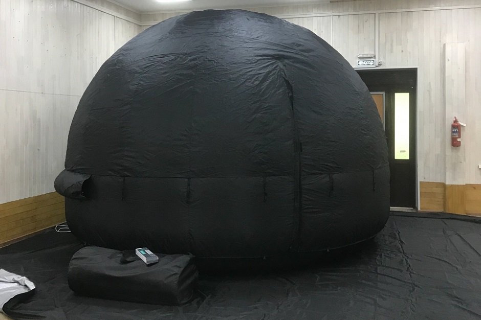 В Бодайбо установили купольный планетарий. Фото предоставлено Светланой Ильясовой