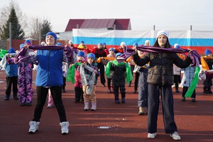 ТАнцевальный флешмоб. Фото пресс-службы администрации Иркутского округа