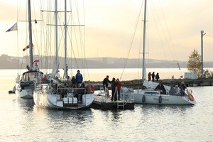 В день парусной регаты светило солнце