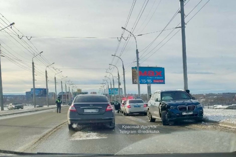 ДТП. Фото из телеграм-канала «Красный Иркутск» ДТП. Фото из телеграм-канала «Красный Иркутск»