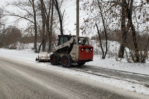 Работы по отчистке снега. Фото пресс-службы администрации Иркутска