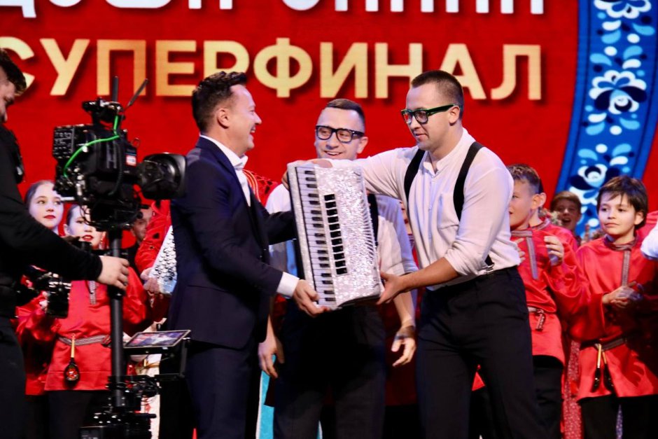 Артем Завьялов и Владимир Грищенко. Фото с официальной страницы коллектива «Карабас Баян» в социальной сети «ВКонтакте»