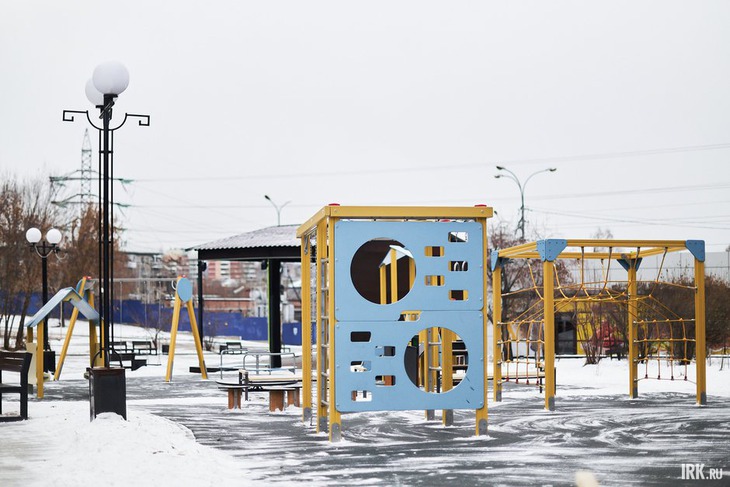 Детская площадка на бульваре Постышева