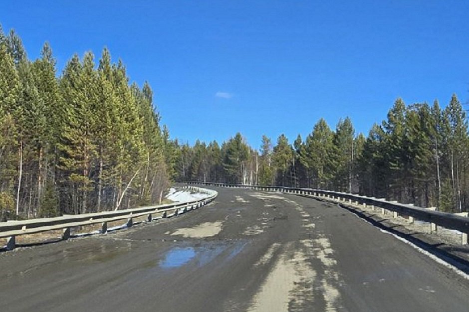 Дорога. Фото пресс-службы правительства Иркутской области