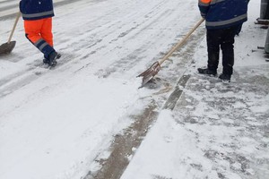 Работы по отчистке снега. Фото пресс-службы администрации Иркутска