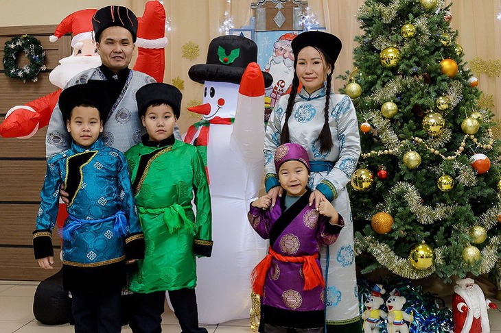 Дети на празднике. Фото Александра Новикова