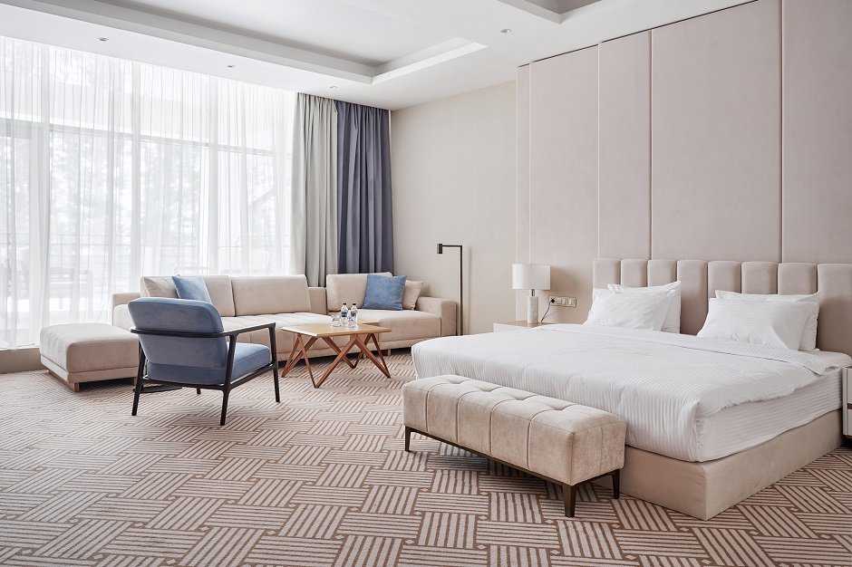 Проживание бронируется сразу на две ночи