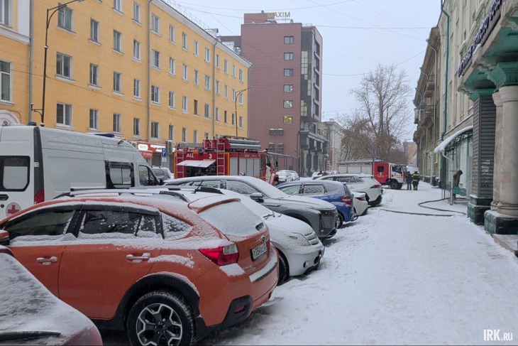 Перекрытая дорога. Фото Никиты Грабовецкого, IRK.ru