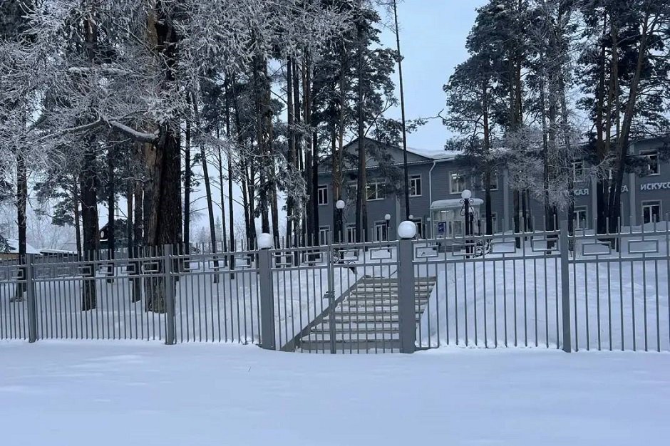 Территория около Детской школы искусств. Фото пресс-службы правительства Иркутской области