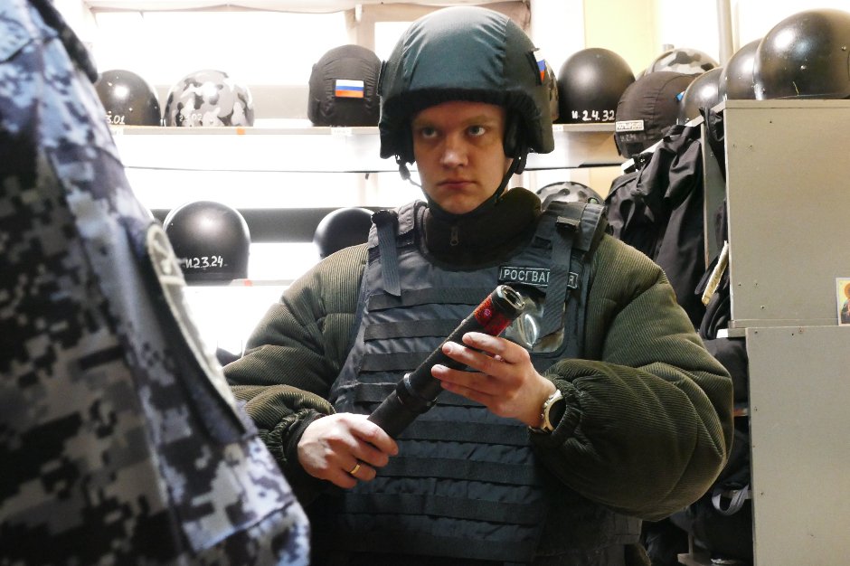 «Спецсредства — не игрушки», — первое, что мне сказали перед экскурсией