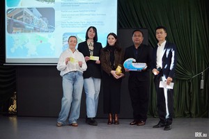 Счастливчикам вручали ваучеры на бесплатное проживание с завтраком в пятизвездочных отелях и сертификаты на барбекю