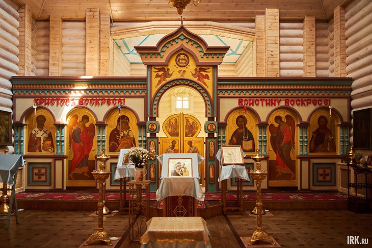 Особо чтимым образом был лик Святителя Николая Чудотворца. Фото Маргариты Романовой, IRK.ru