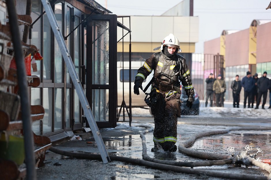 Пожар. Фото Кирилла Шипицина