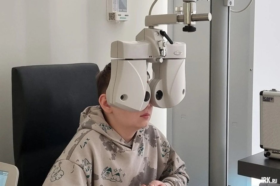 Перед приёмом офтальмолога пациенты проходят диагностику на аппаратах