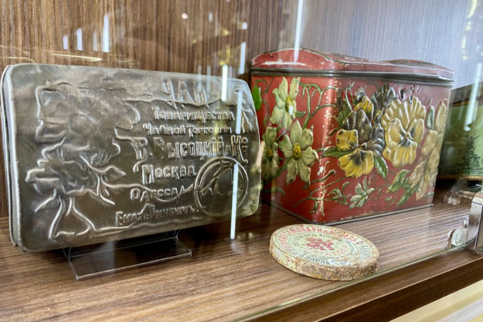 Экспонаты. Фото пресс-службы мэрии АГО