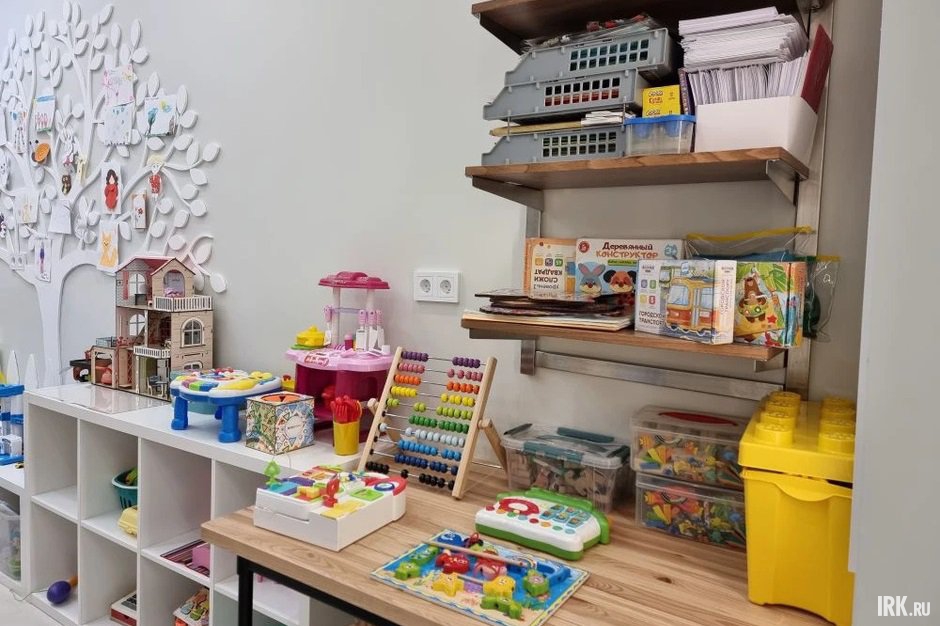 Юным пациентам есть чем заняться, пока они ждут начала процедур