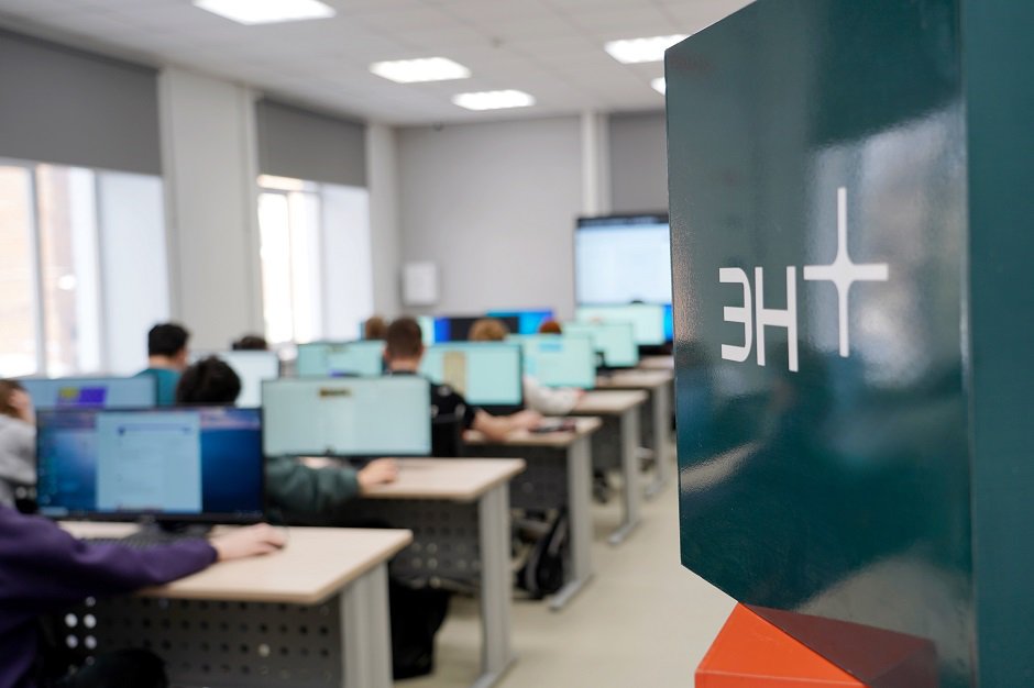 Уже со второго курса студенты попадают в КУИЦ «Эн+». Фото Арины Словесновой