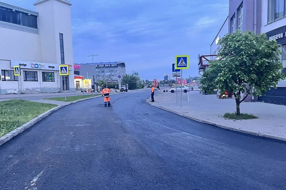 Укладка асфальта. Фото пресс-службы администрации Иркутска