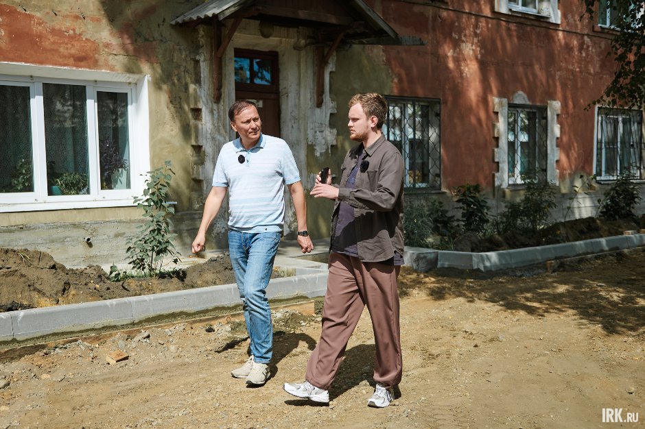 Третьей остановкой стал двор дома № 50 на Крымской