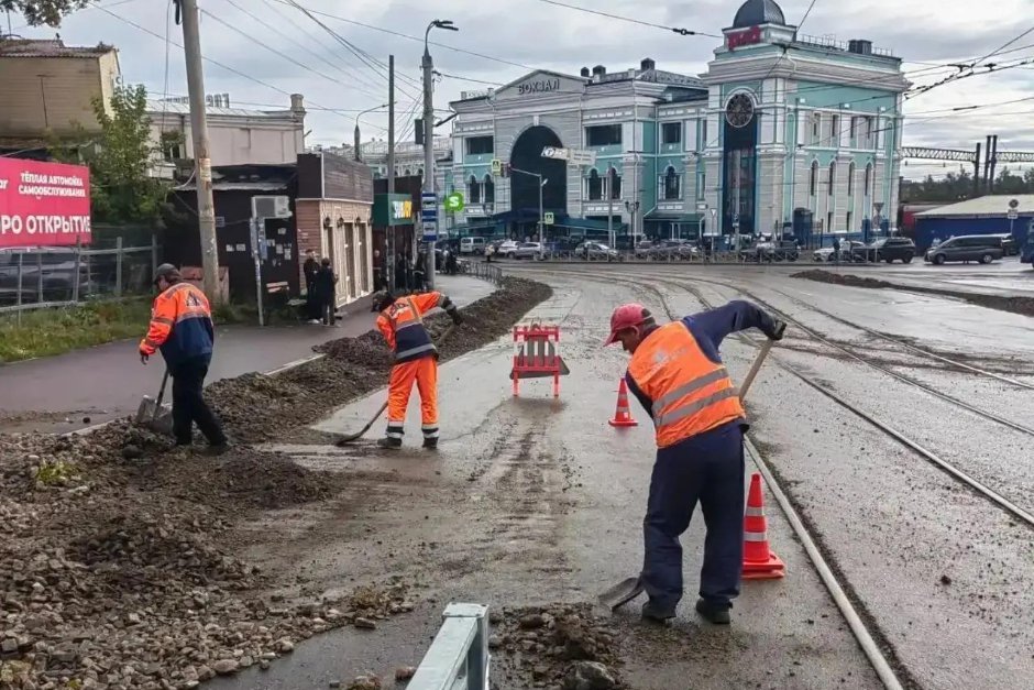 Устранение последствий непогоды. Фото пресс-службы администрации Иркутска