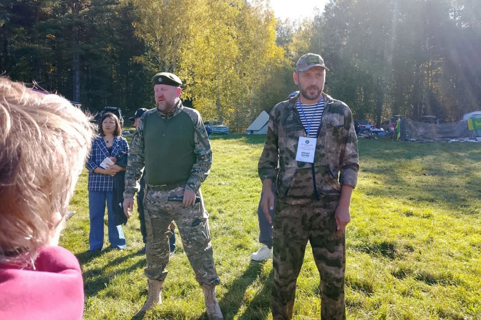 Главной задачей было протестировать маскировочные сети, антидроновые одеяла, костюмы, которые отправляют бойцам на СВО