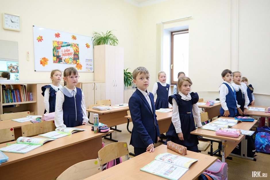Коллектив учреждения регулярно пополняется молодыми специалистами
