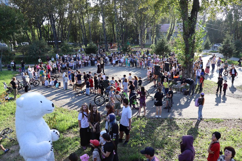 На детских праздниках всегда много ребятишек