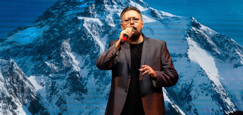 Диалоги с артистом. Александр Айдаров