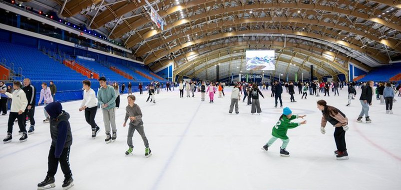"Байкальская массовка". Сеанс катания на коньках