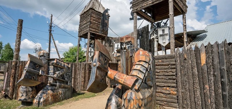 Кросс в музее